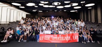 鼓鼓吕思纬出席2024hito流行音乐奖颁奖典礼荣获“hito唱作歌手”奖项