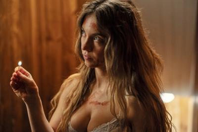 《女佣》续集官宣：西德妮·斯威尼携《女佣的秘密》回归，狮门影业再续惊悚传奇